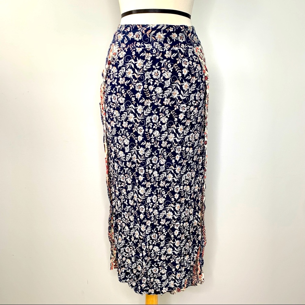 Curved Hem Floral Maxi Skirt